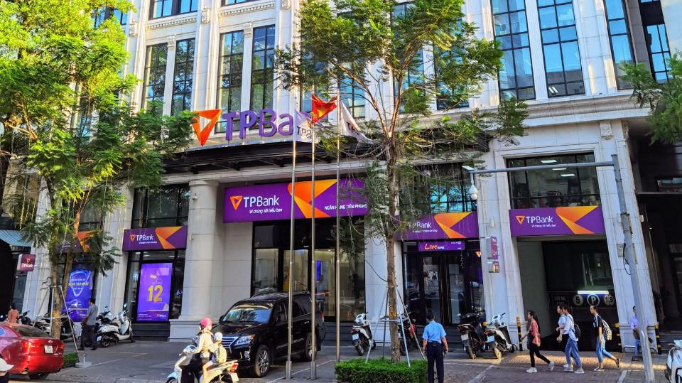 Hình ảnh NGÂN HÀNG THƯƠNG MẠI CỔ PHẦN TIÊN PHONG 1