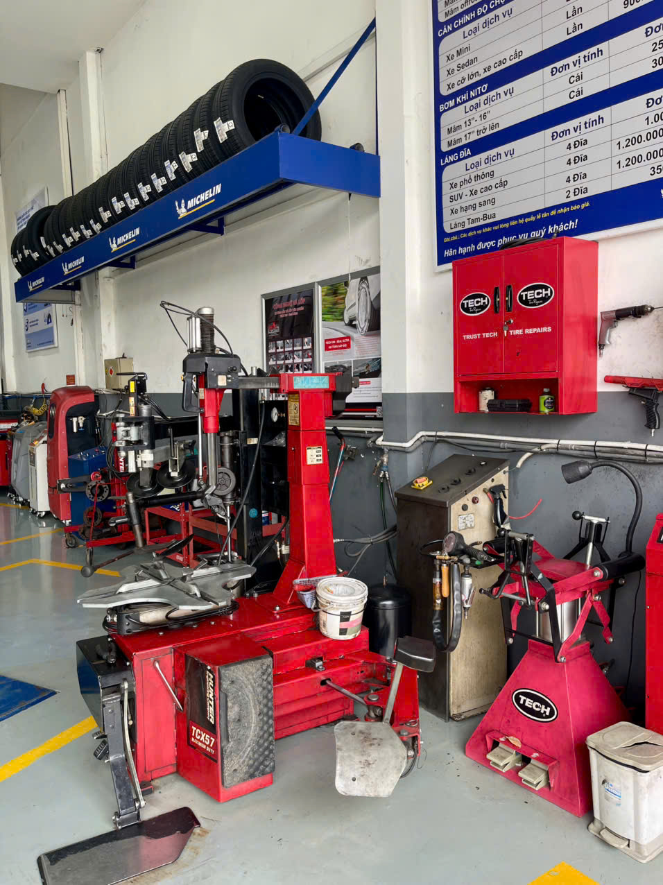 Hình ảnh CÔNG TY TNHH THƯƠNG MẠI - DỊCH VỤ NĂM TUỘI 3
