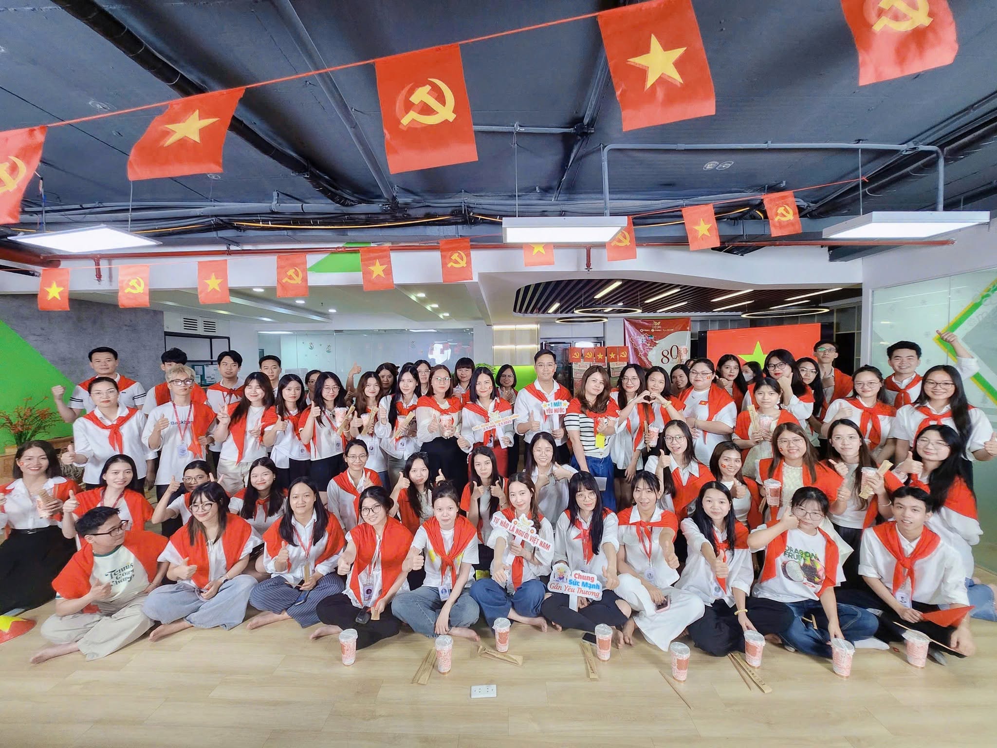 Hình ảnh CÔNG TY TNHH DỊCH VỤ VÀ THƯƠNG MẠI HOLA KIDS 1