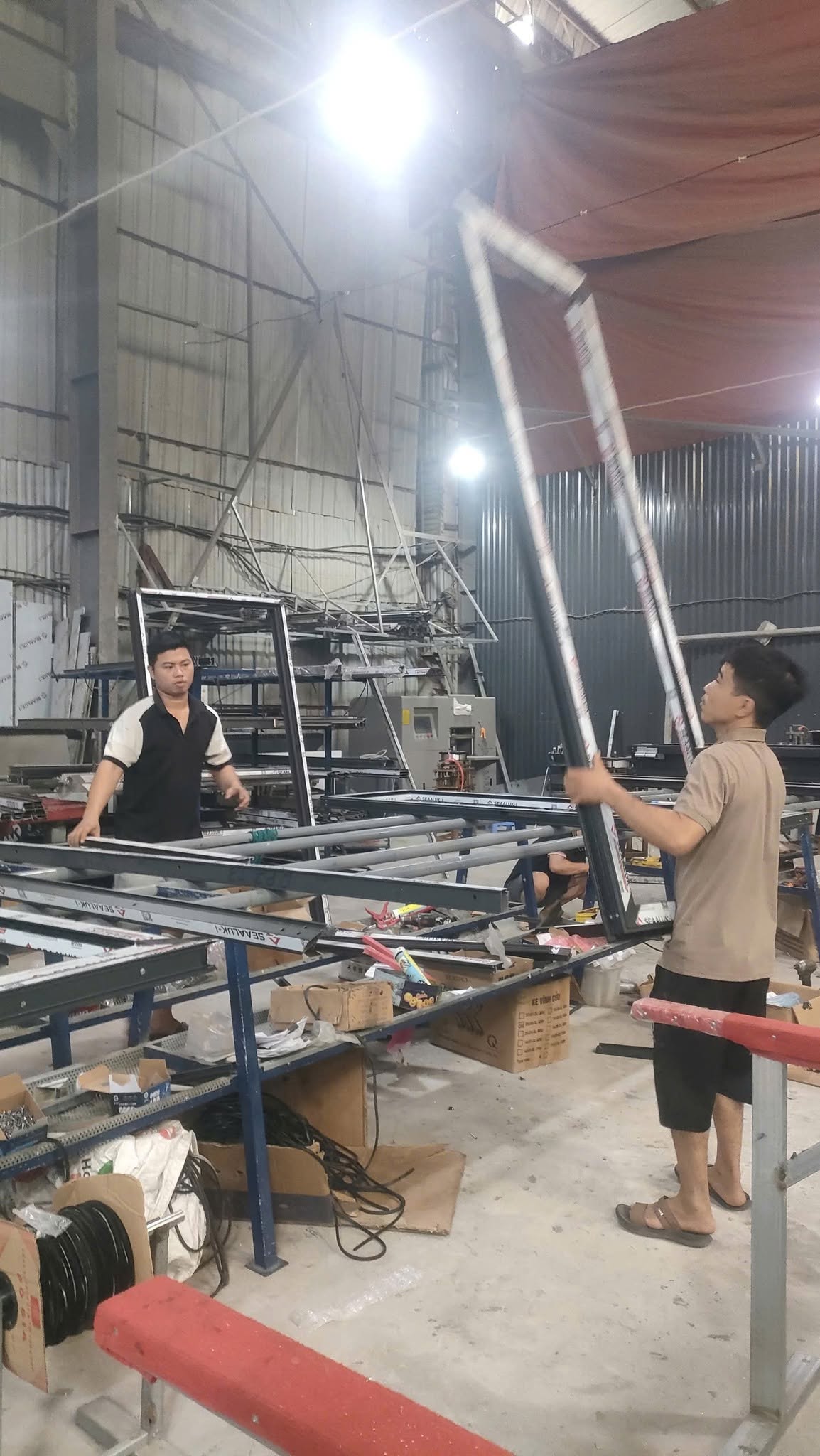 Hình ảnh Công ty TNHH phát triển Mega Glass 2