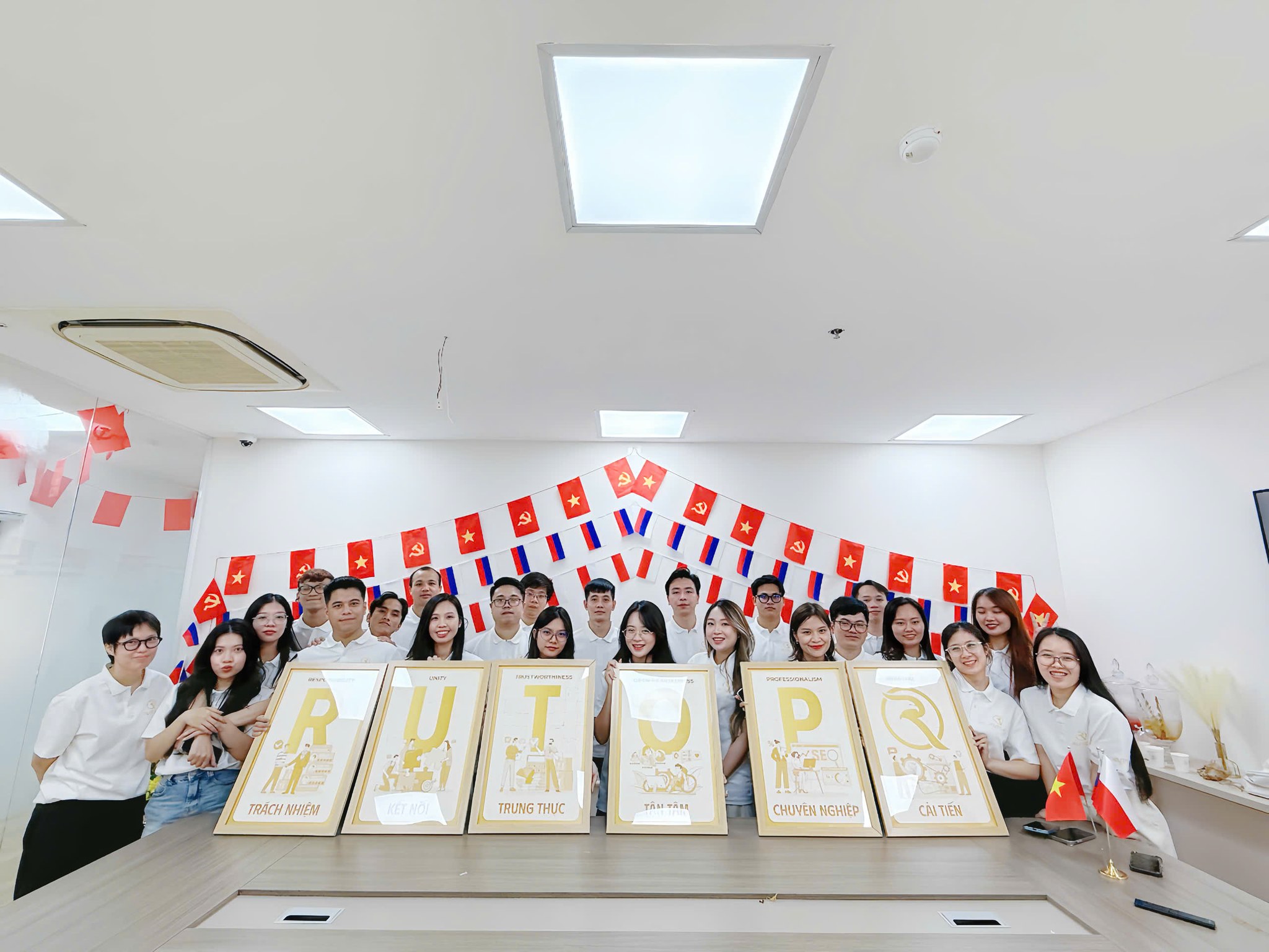 Hình ảnh CÔNG TY TNHH XUẤT NHẬP KHẨU RUTOP VIỆT NAM 2