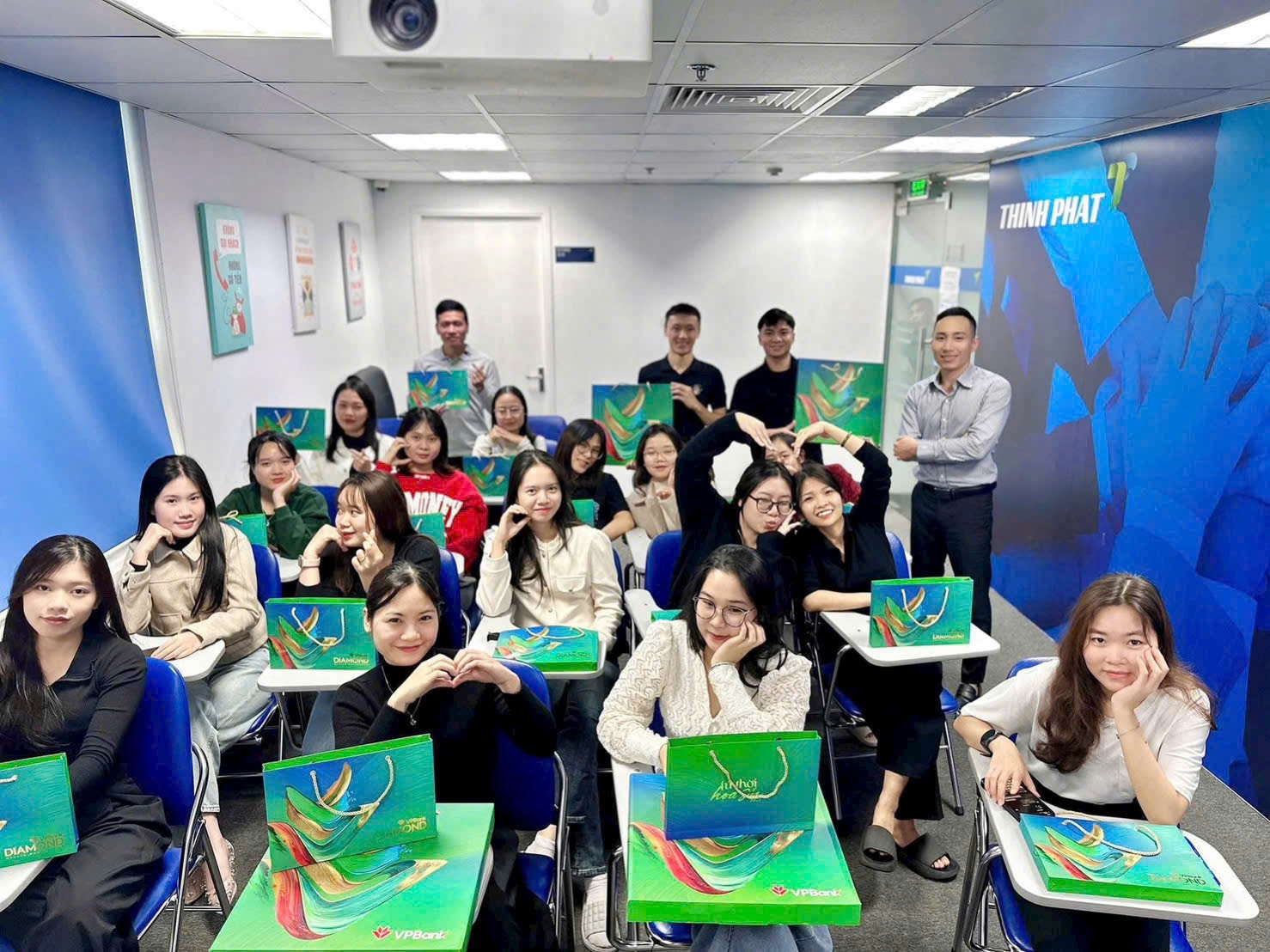 Hình ảnh Công ty CP Phát triển Kinh doanh Thịnh Phát 2