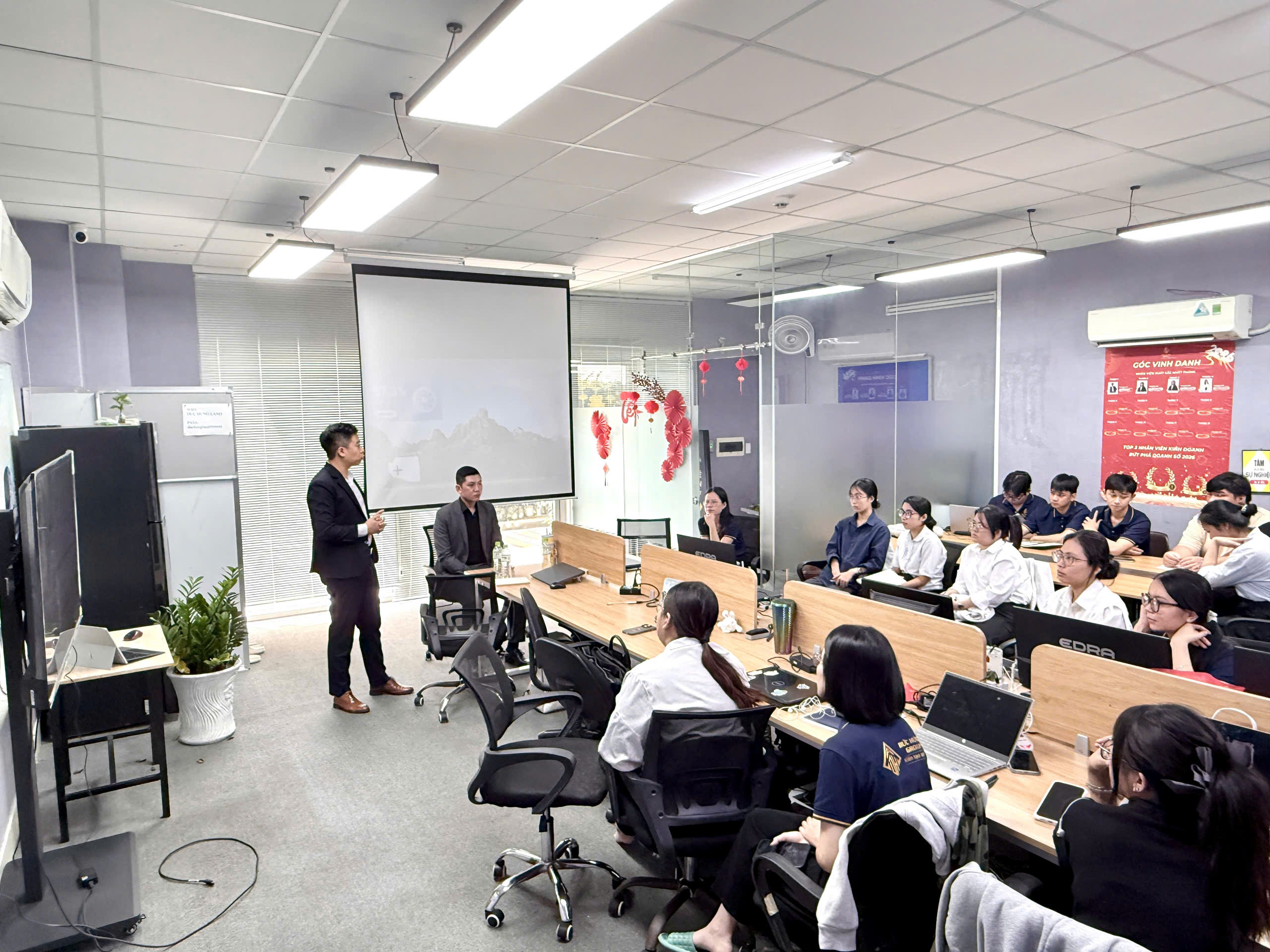 Hình ảnh CÔNG TY TNHH THƯƠNG MẠI DỊCH VỤ ĐỨC HƯNG GROUP 3