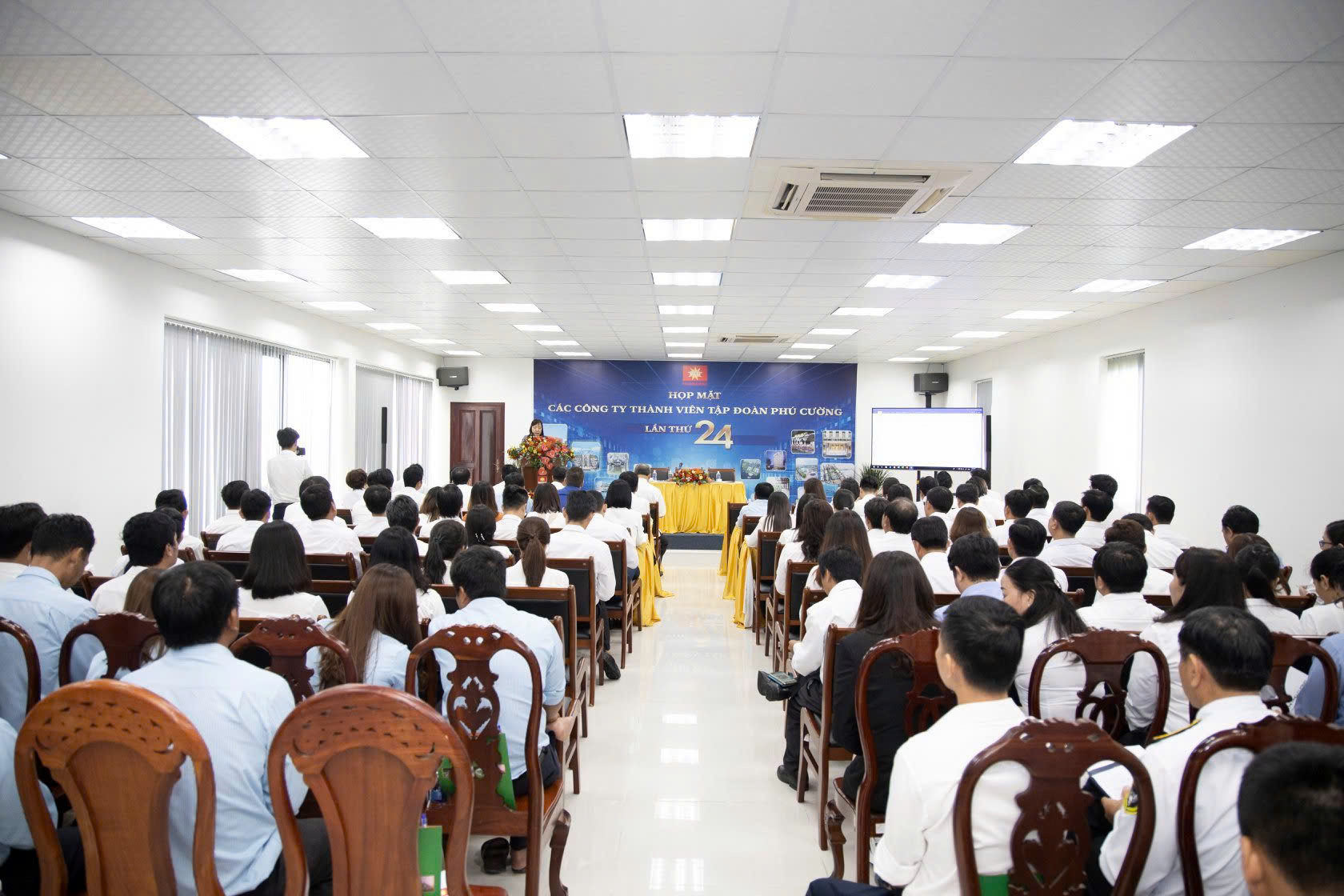 Hình ảnh CÔNG TY CỔ PHẦN PHÚ CƯỜNG HOÀNG GIA 3