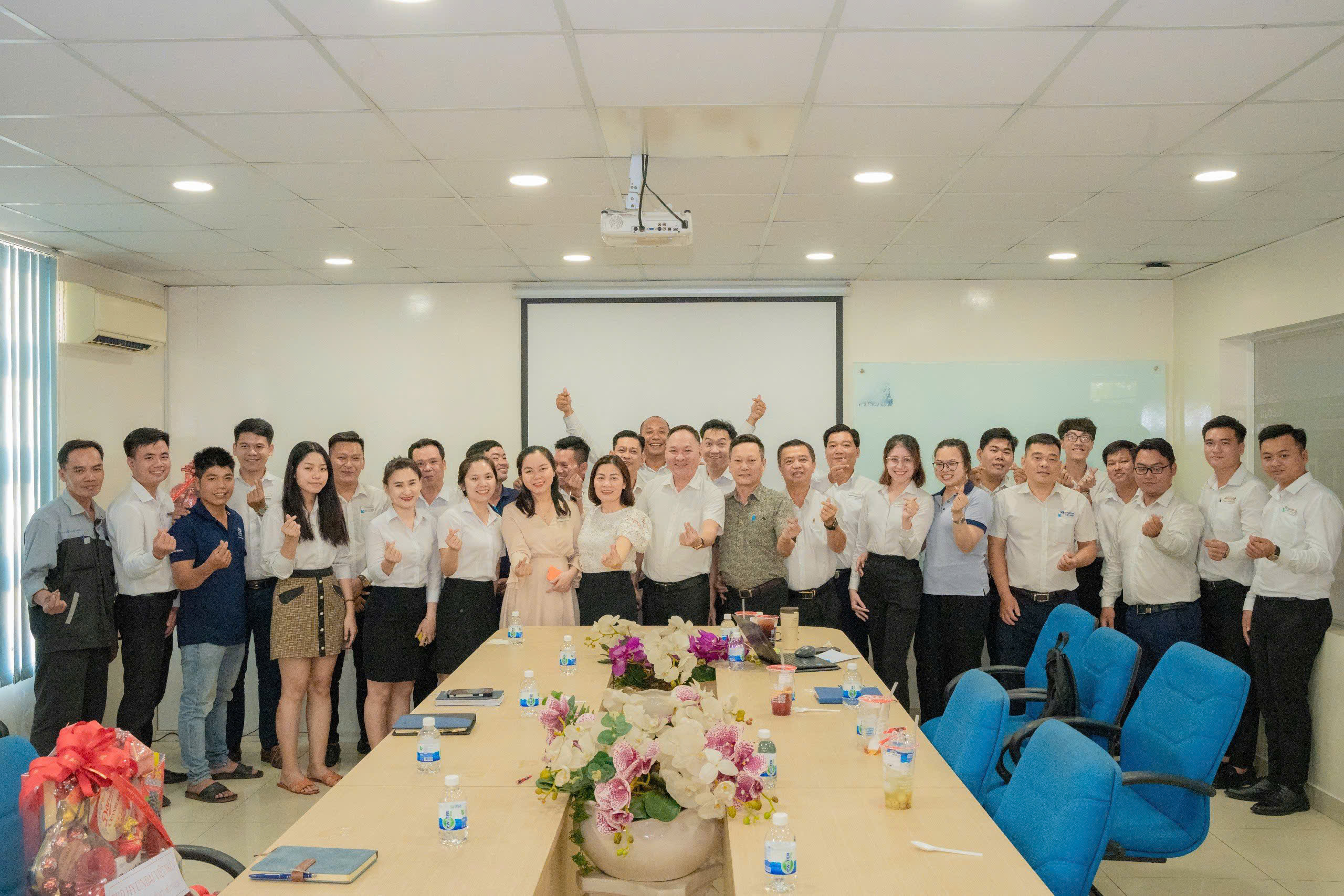 Hình ảnh CÔNG TY TNHH Ô TÔ VIỆT NHÂN 3
