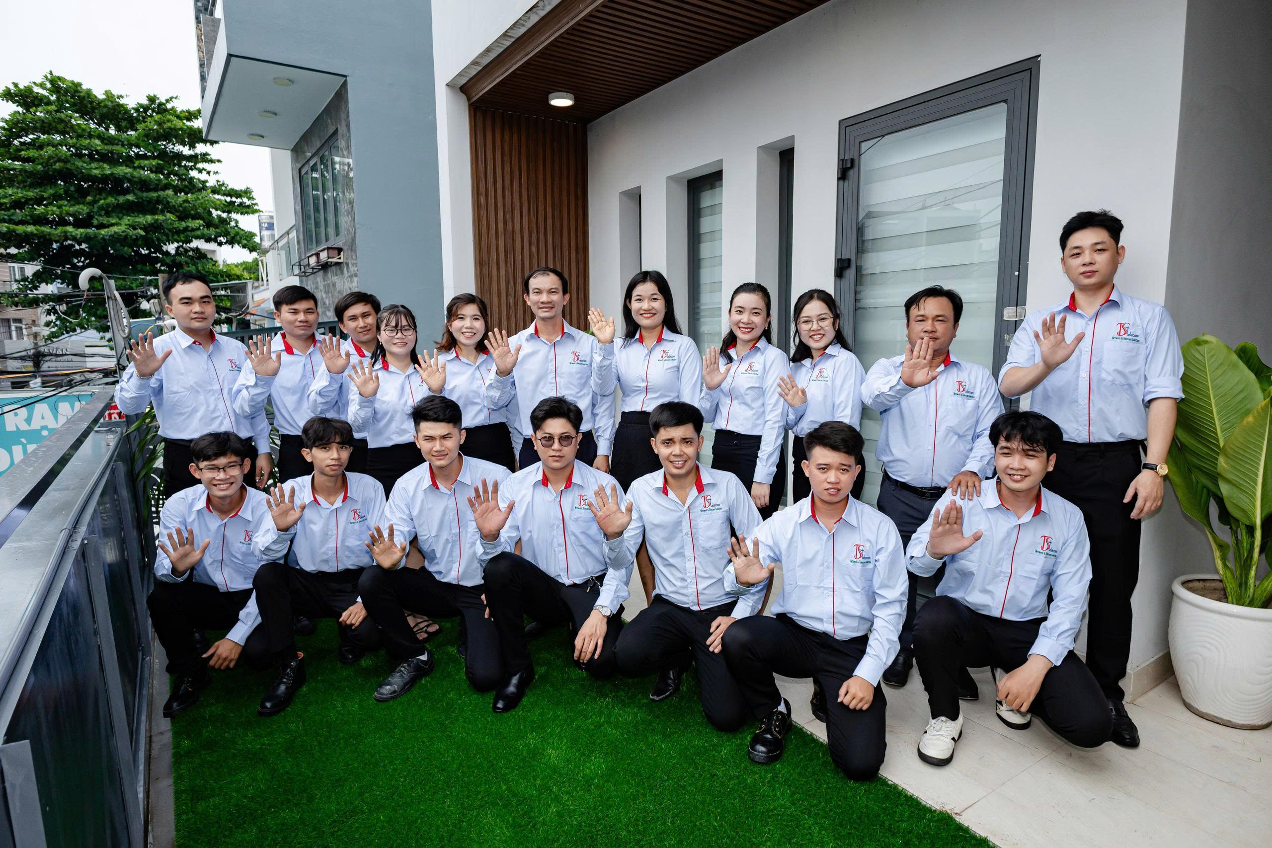 Hình ảnh CÔNG TY TNHH TÍCH HỢP MẠNG VIỄN THÔNG TIA SÁNG 4
