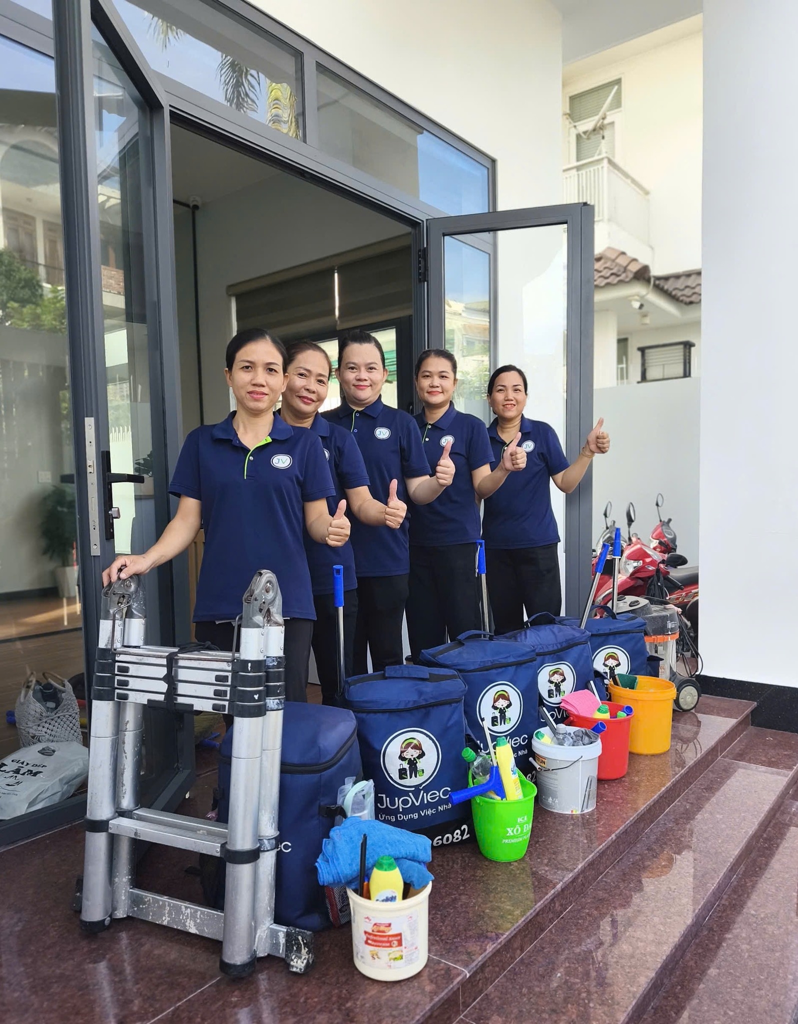 Hình ảnh Công ty Cổ phần Phát triển Dịch vụ Nhà sạch HMC 6