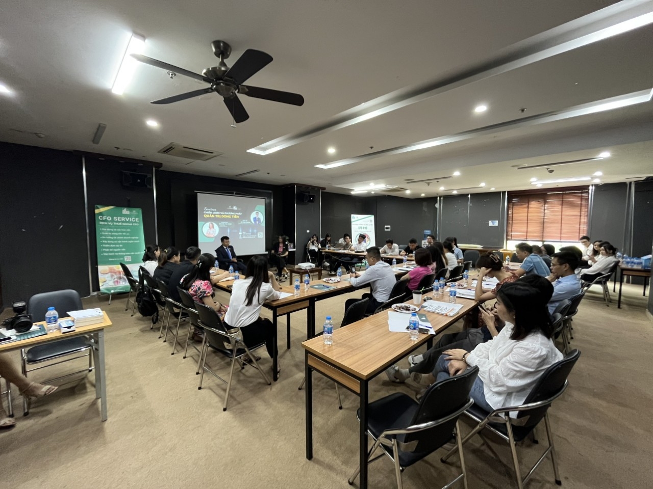 Hình ảnh CÔNG TY CỔ PHẦN TƯ VẤN QUẢN TRỊ & TÀI CHÍNH VIỆT NAM 3