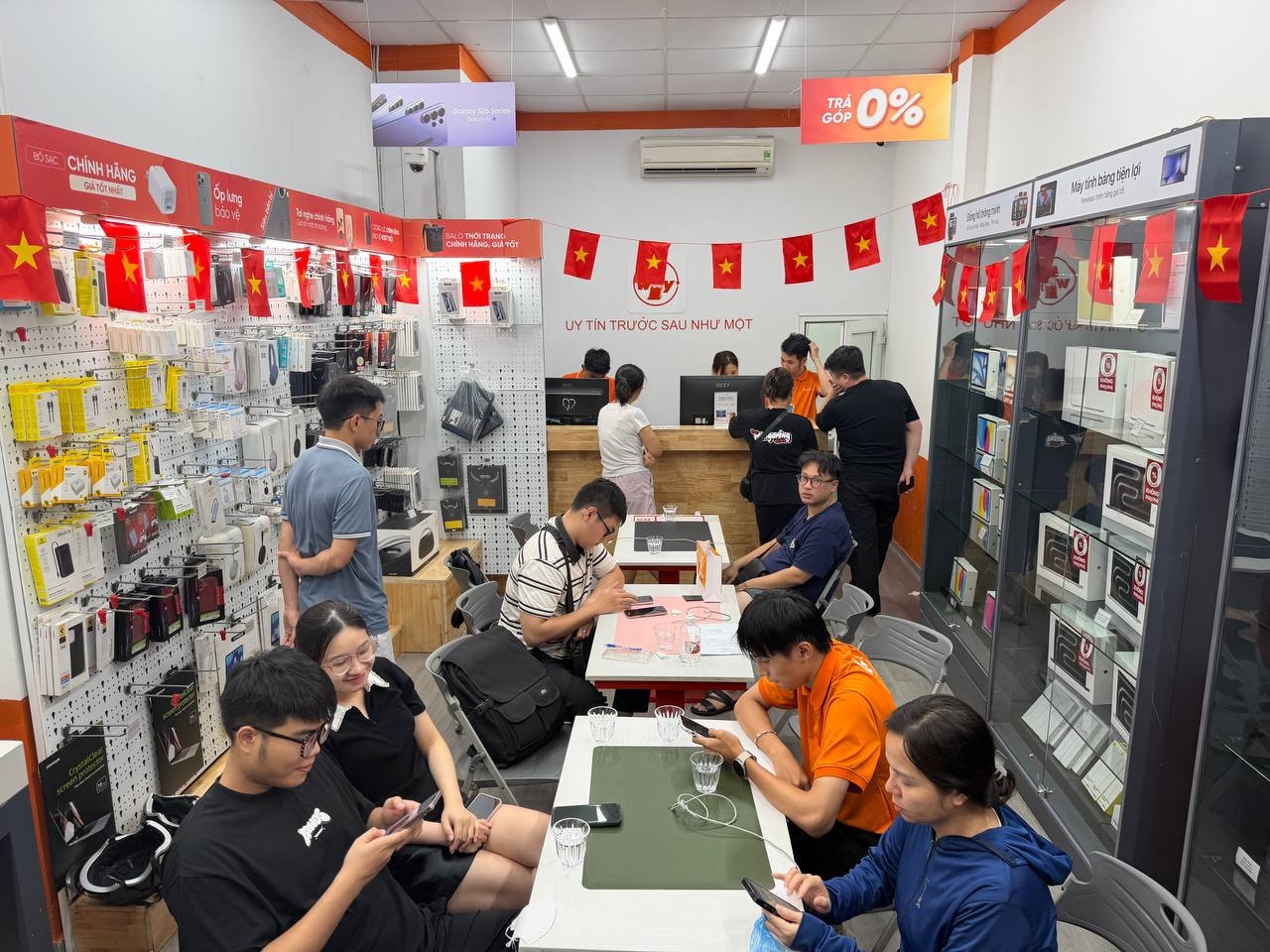 Hình ảnh (ONEWAY MOBILE) Công Ty Cổ phần Thương Mại Và Dịch Vụ ONEWAY Việt Nam 4