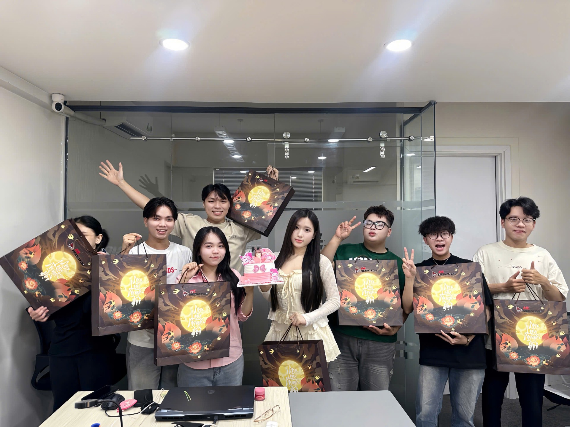 Hình ảnh CÔNG TY TNHH HL-MEDIATOR 2
