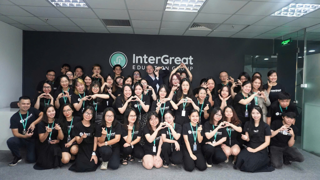 Gắn kết con người - Kiến tạo tương lai