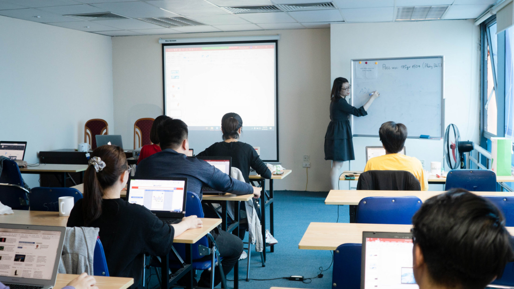Cốc Cốc-ers tham dự buổi Đào tạo Master Presentation Design