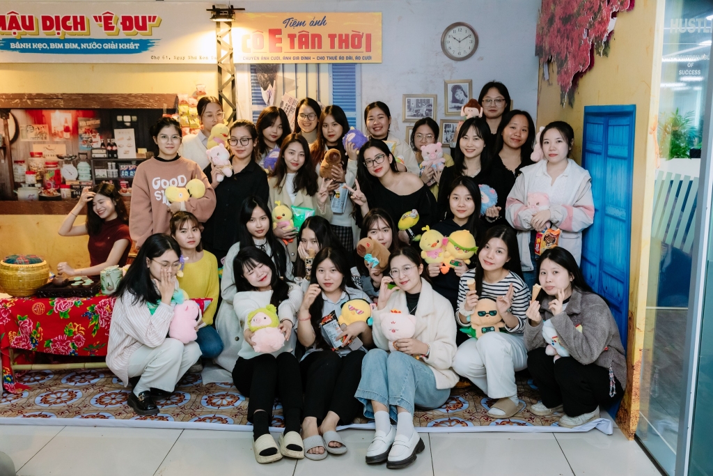 CÔNG TY TNHH GIÁO DỤC UNICLASS