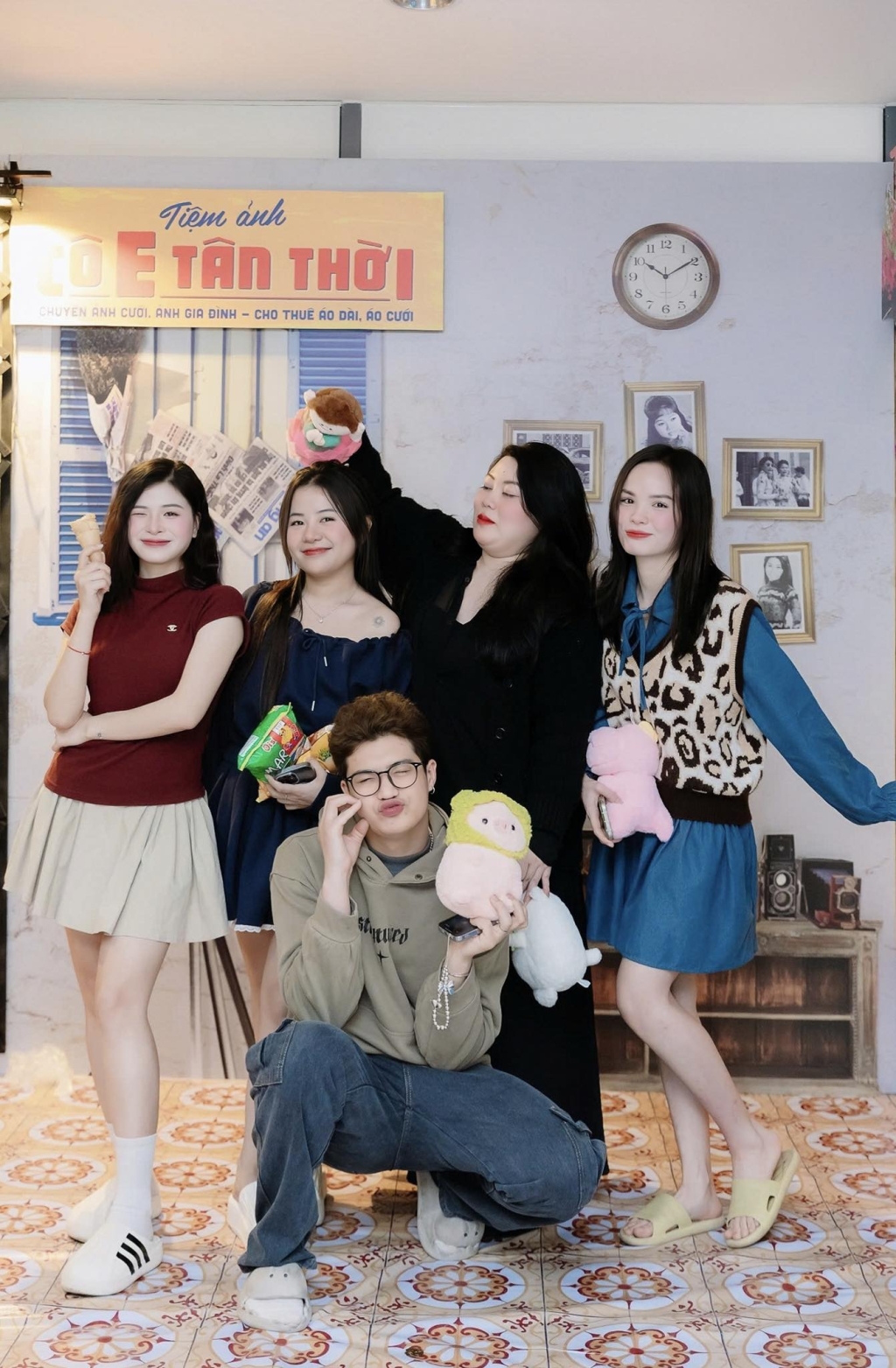 CÔNG TY TNHH GIÁO DỤC UNICLASS