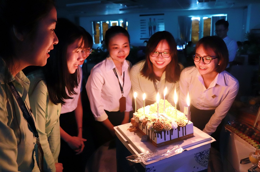 Sinh nhật CBNV