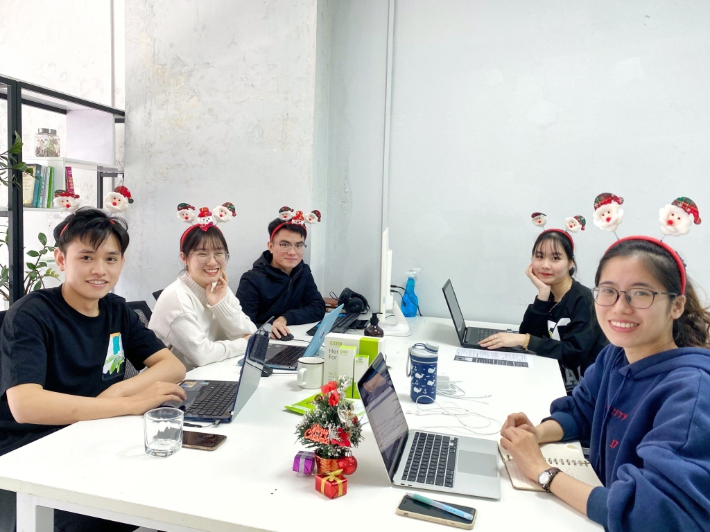 Môi Trường GenZ Năng Động, Trẻ Trung