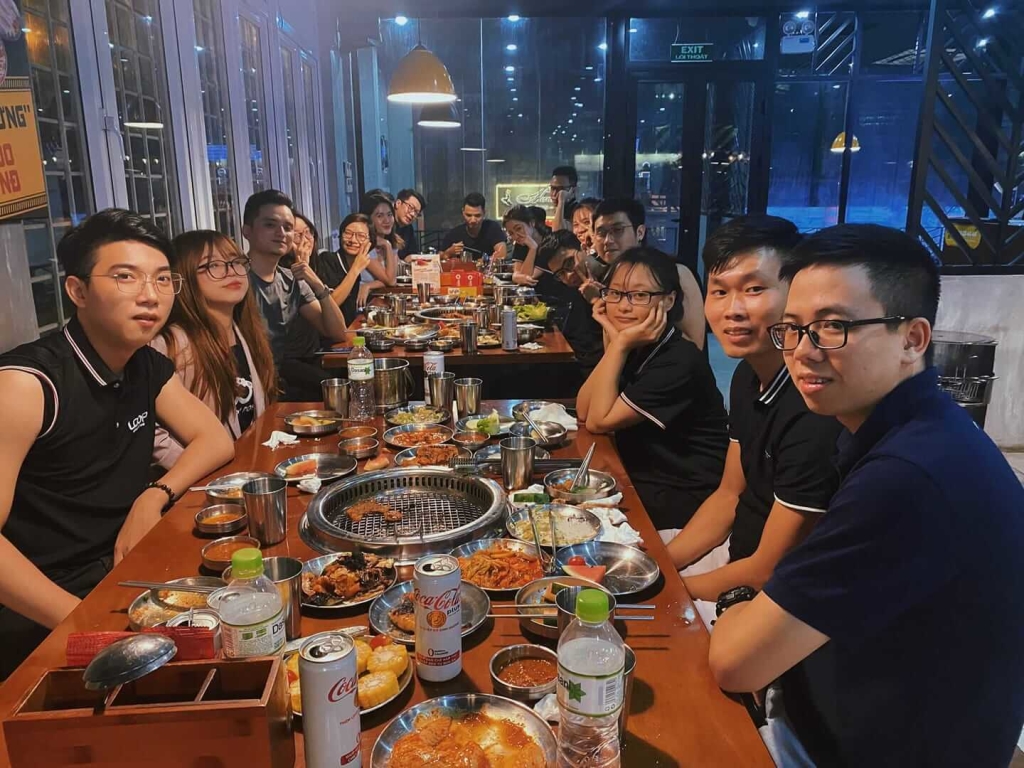 Team LOOP SMART POS Hà Nội ăn mừng Trung Thu
