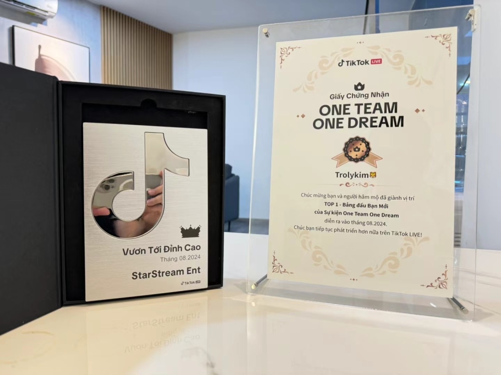 TOP1 sự kiện One Team One Dream