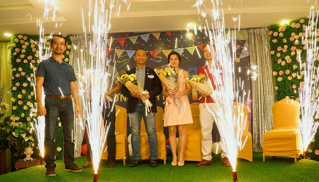Sinh nhật 1 tuổi