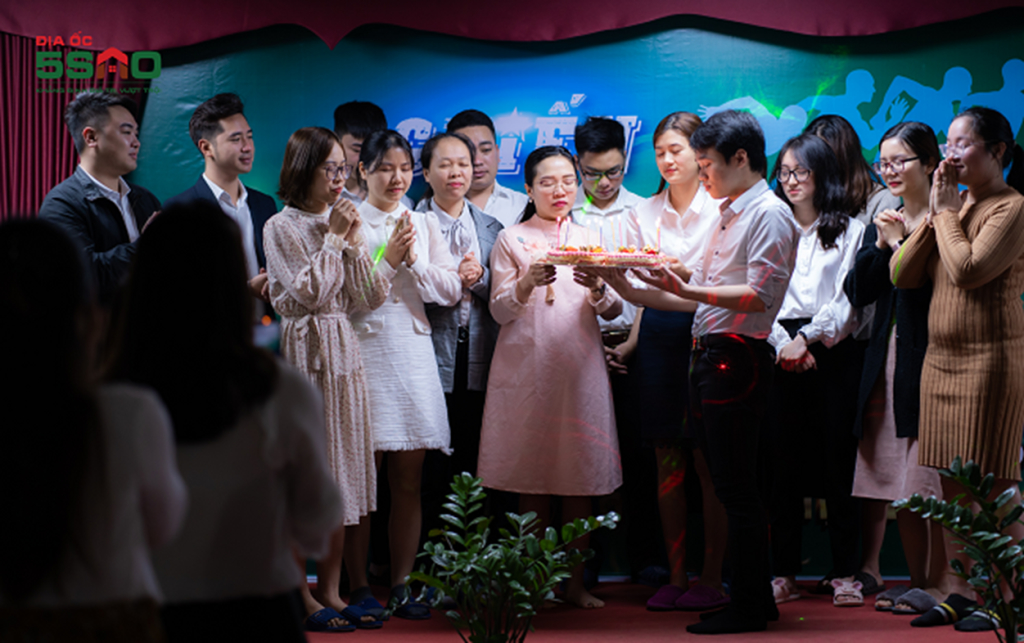 Sinh nhật nhân sự công ty