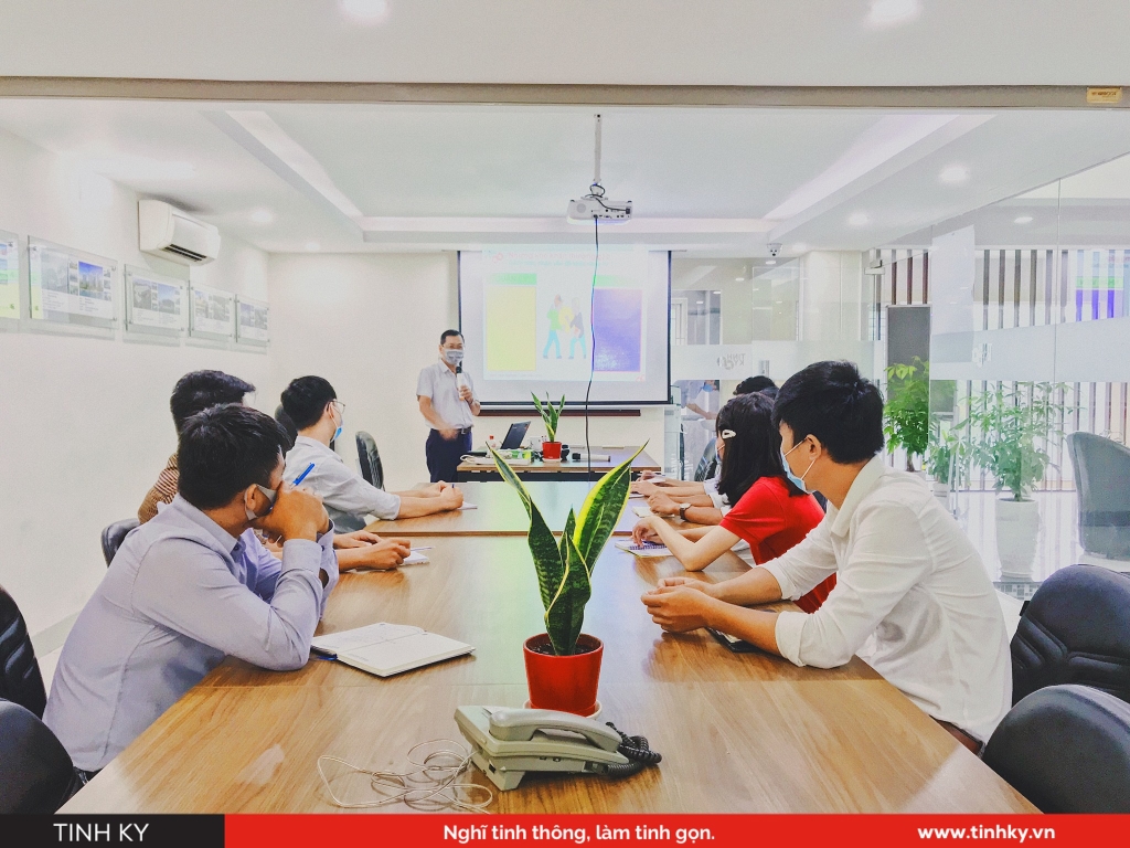 LUÔN LÀM MỚI BẢN THÂN