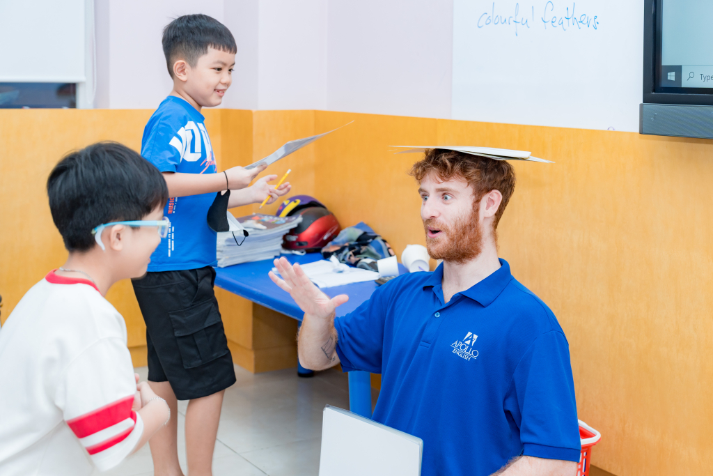 Giáo viên dạy học viên
