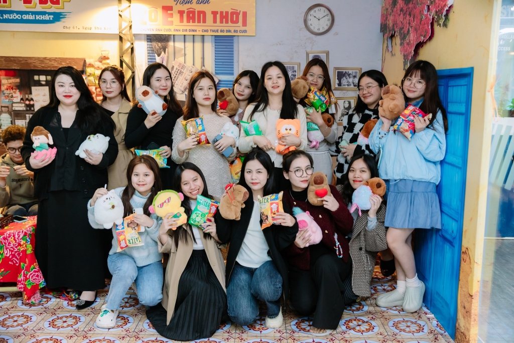 CÔNG TY TNHH GIÁO DỤC UNICLASS