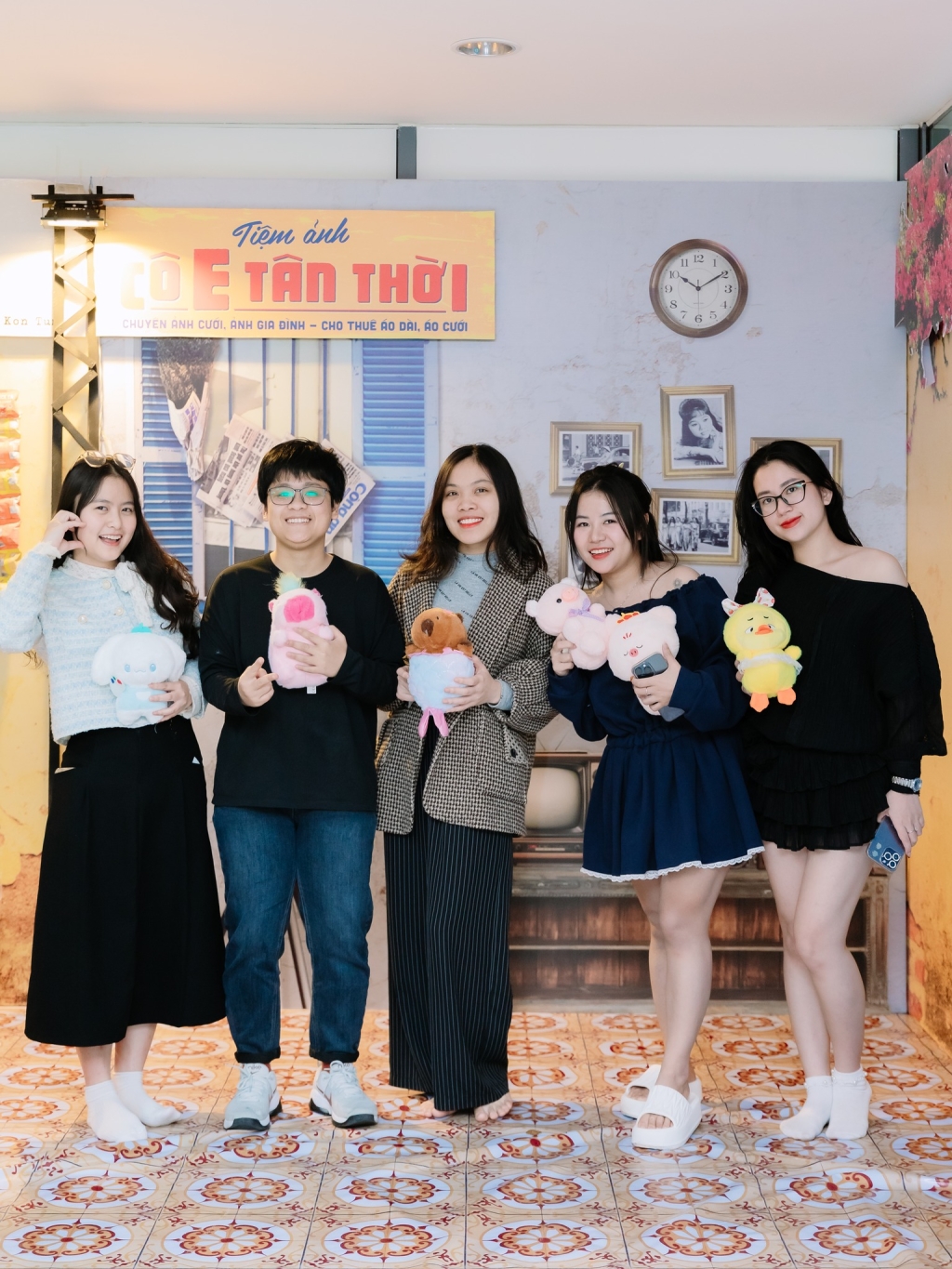 CÔNG TY TNHH GIÁO DỤC UNICLASS