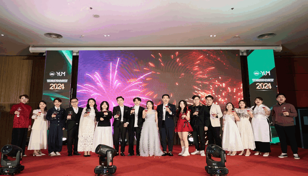 Year End Party - gắn kết nhân sự