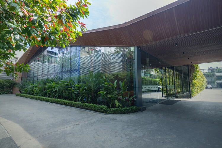 Sảnh ngoài tòa nhà