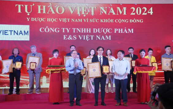 Dược phẩm E&S Việt Nam vinh dự đón nhận Kỷ niệm chương Doanh nghiệp Y Dược tiêu biểu 2024!