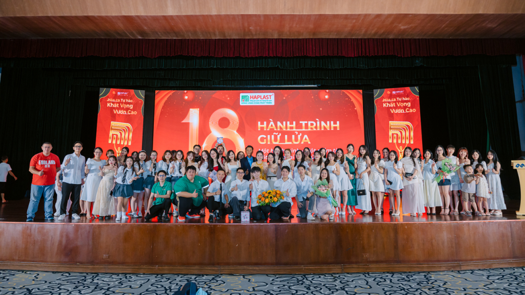 Gala 18 năm hành trình giữ lửa