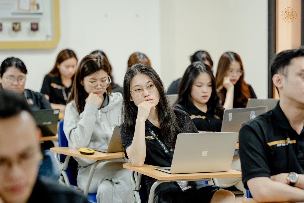 Hoạt động đào tạo nội bộ