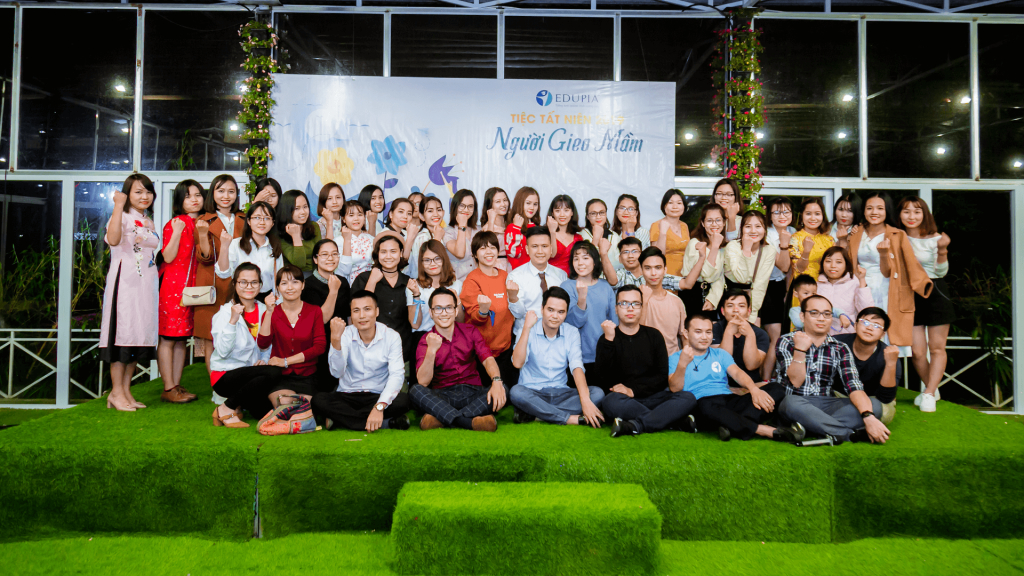 Du xuân đầu năm